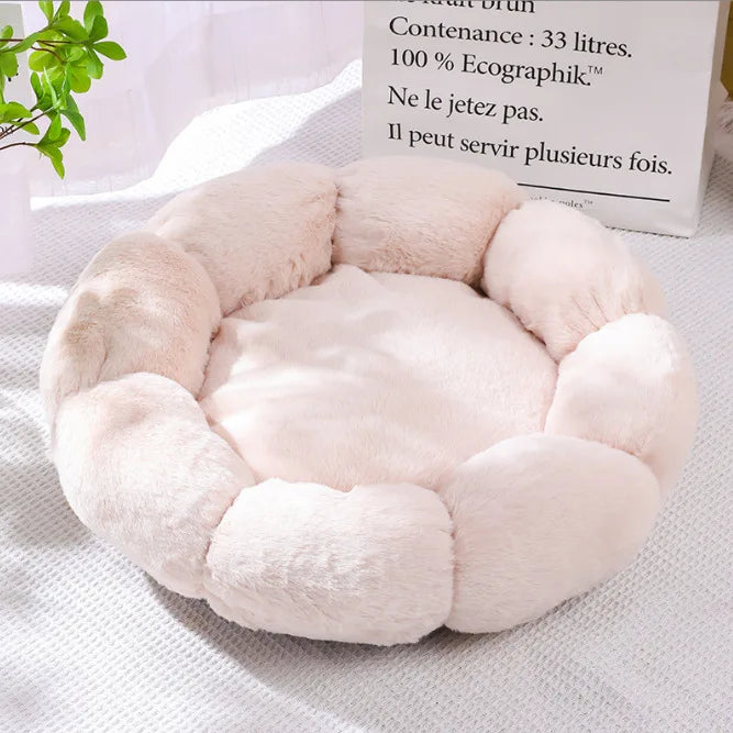 Flower-Shaped Plush Pet Bed - Cozy Cat & Dog Nest with Cushioned Mat | Soft & Decorative Pet Furniture for Indoor Comfort