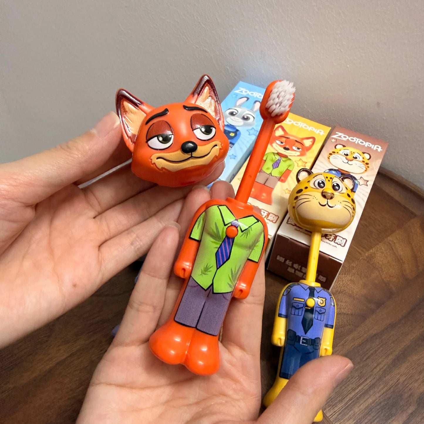 Zootopia Internet Celebrity Retractable Toothbrush Nick Judy Deformed Soft Bristled Toothbrush Fine Bristle back-to-school Gift