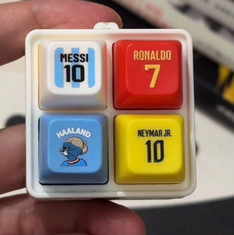 Football Legends Sound Button Keychain – Messi, Ronaldo, Haaland & Neymar