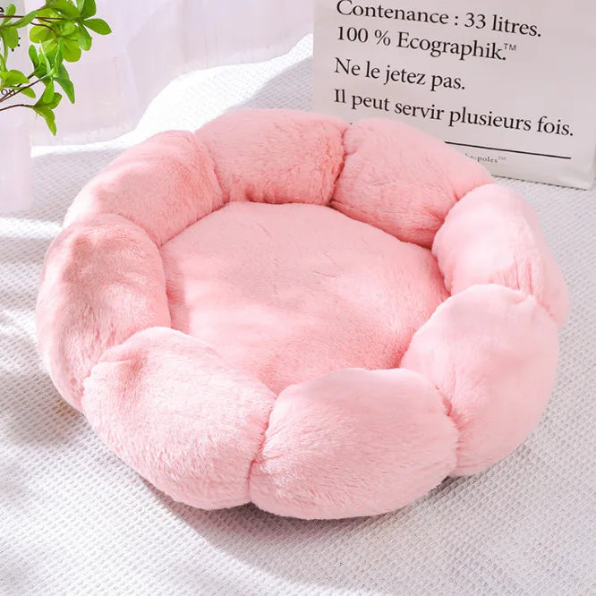 Flower-Shaped Plush Pet Bed - Cozy Cat & Dog Nest with Cushioned Mat | Soft & Decorative Pet Furniture for Indoor Comfort