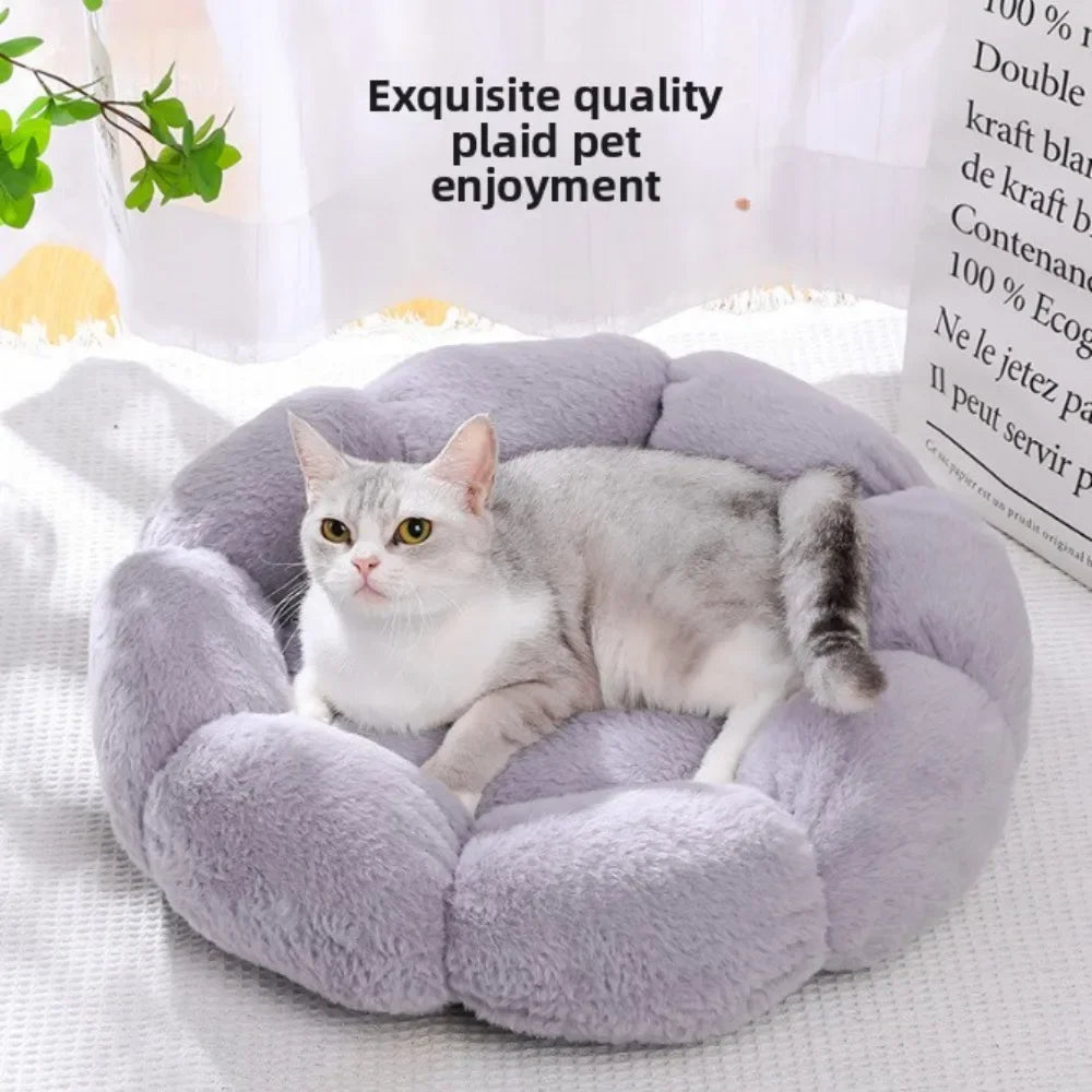 Flower-Shaped Plush Pet Bed - Cozy Cat & Dog Nest with Cushioned Mat | Soft & Decorative Pet Furniture for Indoor Comfort